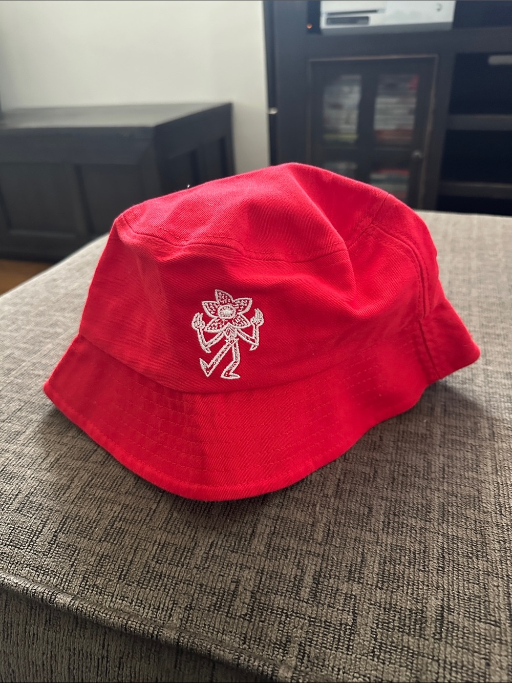 Children's Red Bucket Hat with Playful Flower Character Embroidery